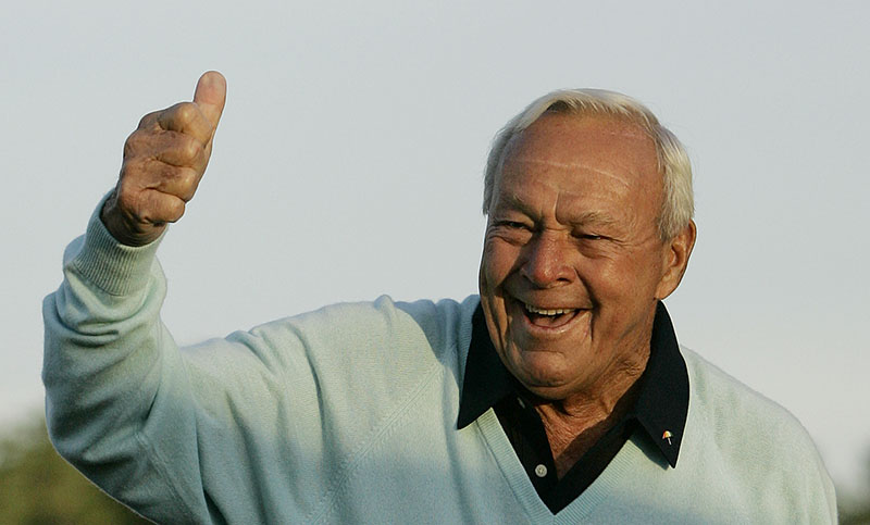Former Masters champion Arnold Palmer smiles to the crowd after hitting the ceremonial first tee shot prior to the first round of the 2007 Masters golf tournament at the Augusta National Golf Club in Augusta, Georgia. Photo: David J. Phillip / Associated Press
