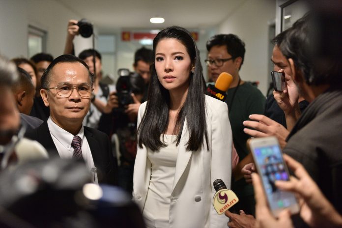 Orakarn ‘Kwang’ Jirakiat files a complaint Monday at the Technology Crime Suppression Division.
