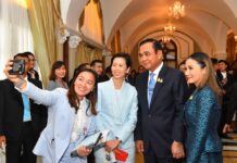 Ombudsman to Decide on Prayuth’s Royal Oath Blunder