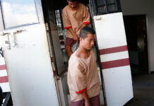 Koh Tao Murder Convicts Sentenced to Die by Supreme Court Zaw Lin and Wai Phyo at the Supreme Court on Aug. 29.