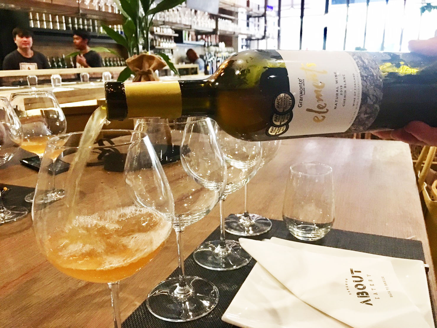 Thailand Makes Its First Orange Wine - Khaosod English