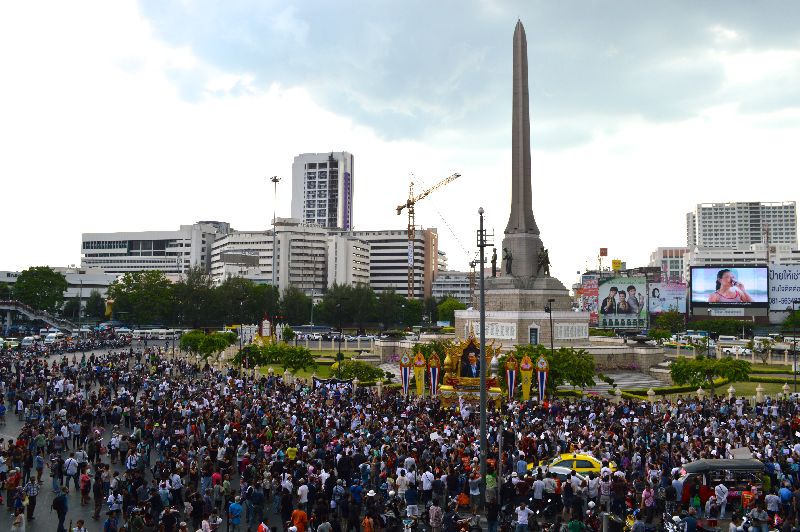 Anti-Coup Protest in Victory Monument, 25 May 2014.