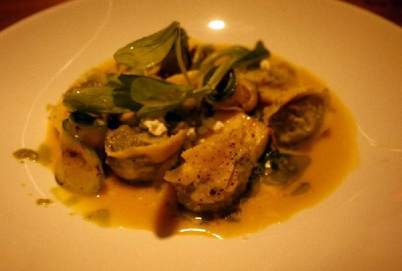 Vegetarian tortellini spinach