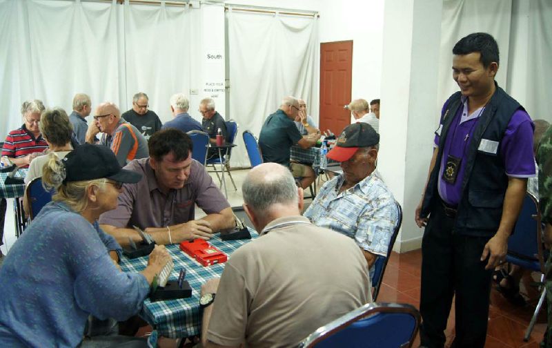 Officers arrested 32 bridge players Wednesday in Pattaya <br />
