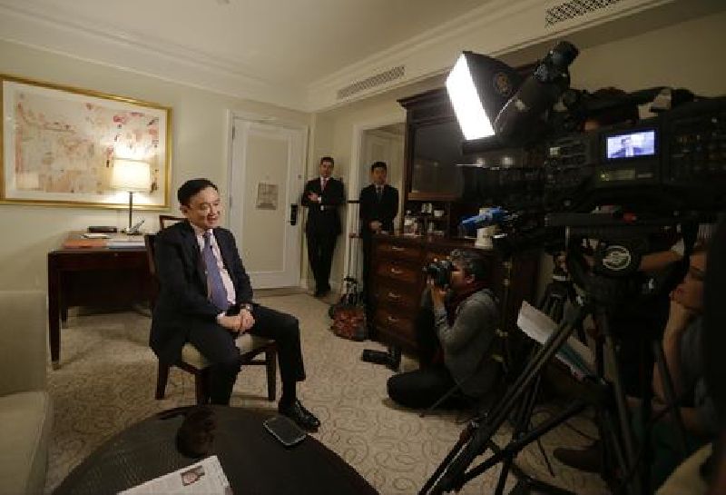 Thaksin Shinawatra responds to questions during a news interview Wednesday, March 9, 2016, in New York. Photo: Frank Franklin II / Associated Press