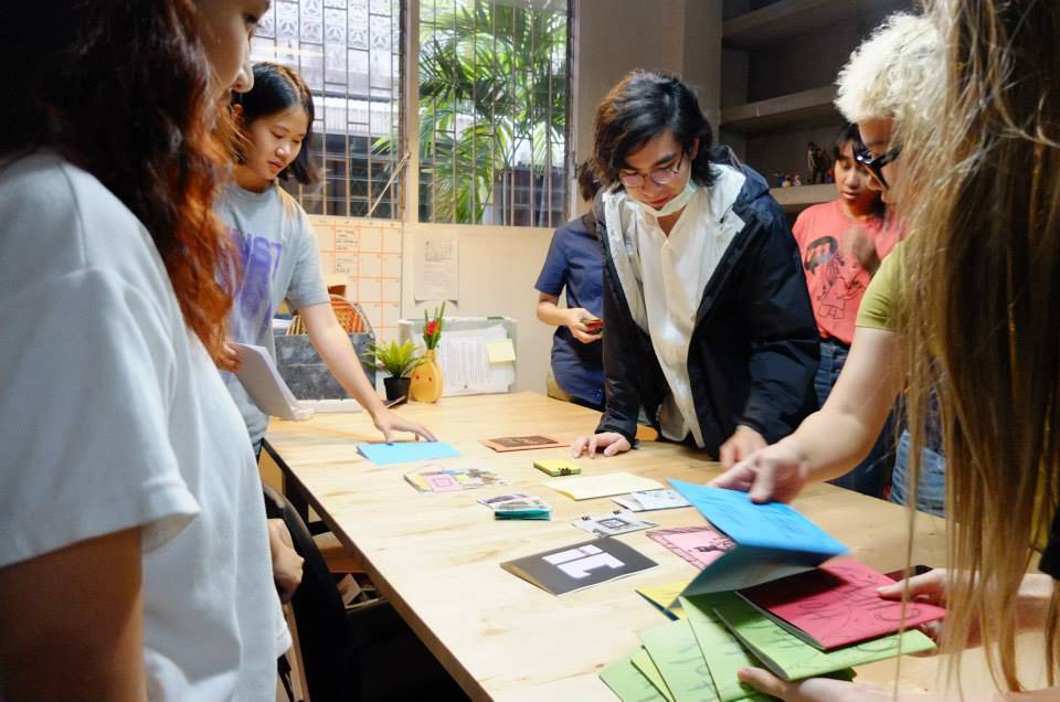 A zine workshop hosted by Chris and Lee at Speedy Grandma in August 2013. Photo: Speedy Grandma / Facebook