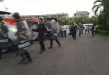 Police Move to Arrest Dhammakaya Abbot