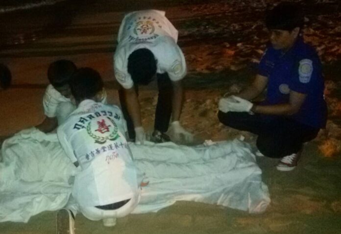 The body of a 28-year-old Korean woman was found dead on Patong Beach early Wednesday morning.