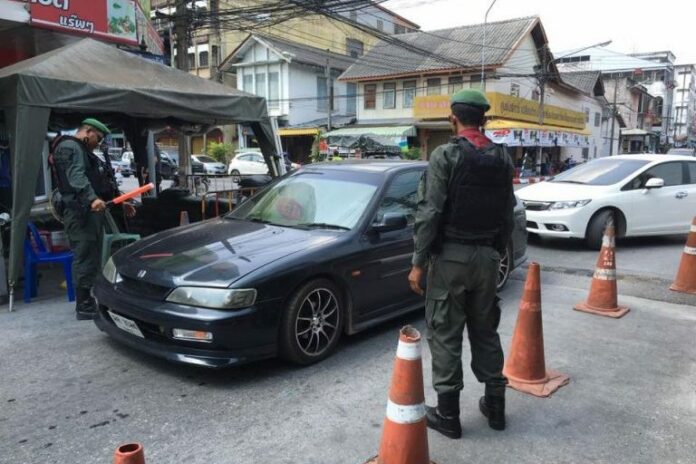 Soldiers man a checkpoint on June 30 in Yala province. Photo: Matichon