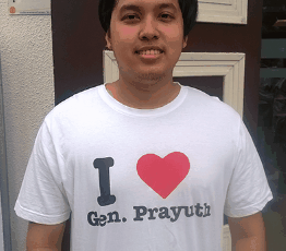 Rackchart Wong-arthicart wears his sarcastic I <3 Gen. Prayuth shirt.