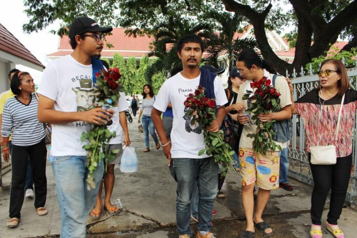 Five defendants leave a Ratchaburi prison on July 11 after being granted release on bail. Photo: Matichon