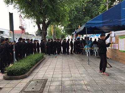 Soldiers queue to vote in Bangkok.