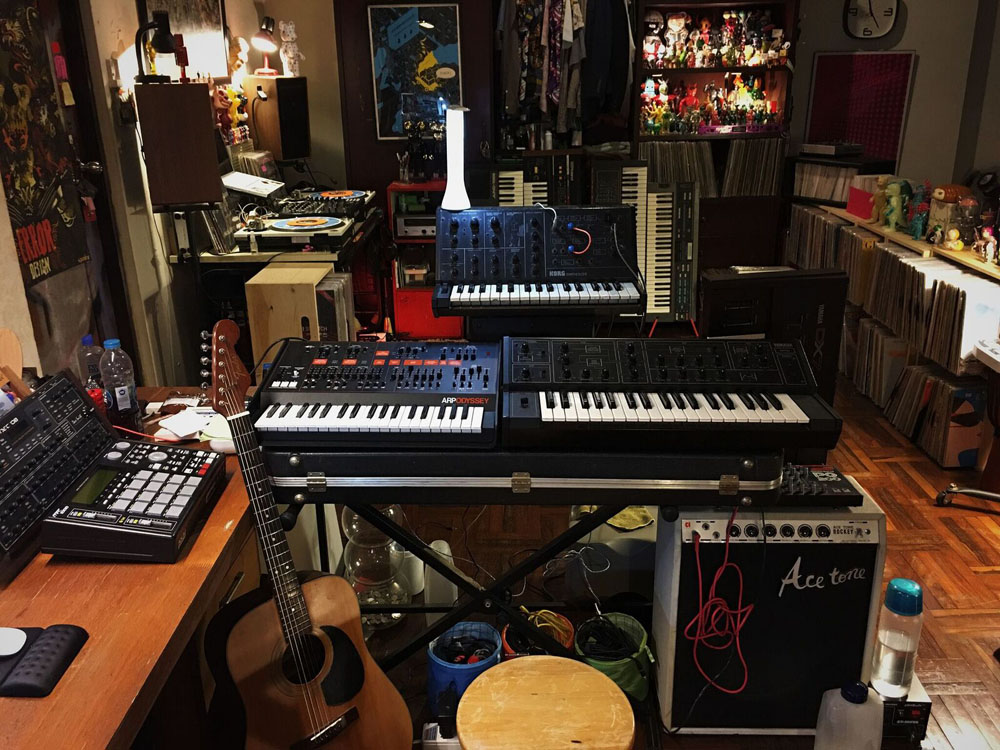 Jaree Thanapura's tricked-out home studio. Photo: Gramaphone Children / Courtesy