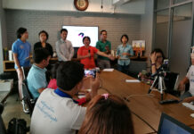 Ad-Hoc Network Urges Public to Report on Referendum via Social Media