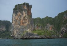 US Woman Falls Off Cliff Escaping Alleged Attacker in Krabi