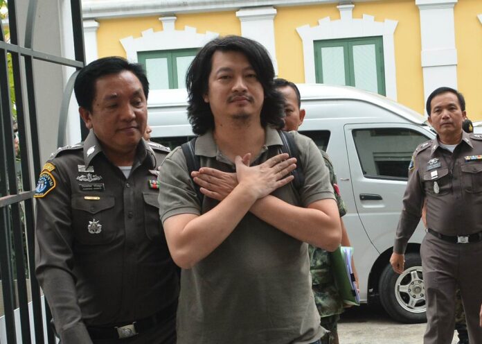 A military court denied veteran Redshirt activist and anti-coup leader Sombat Boonngamanong release on bail on June 12, 2014, saying he posed a threat to national security.