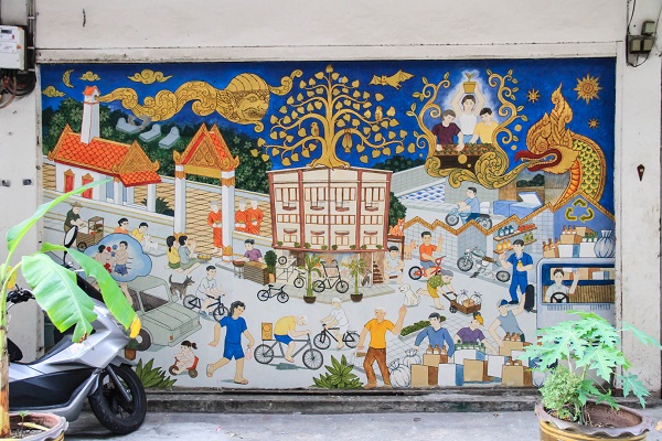 Mural painting by ‘Ting’ in front of the Don Kuson Community Bike Shop