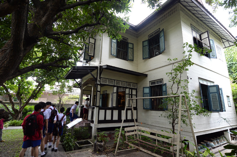 The white housing complex of Bangkok’s Folk Museum