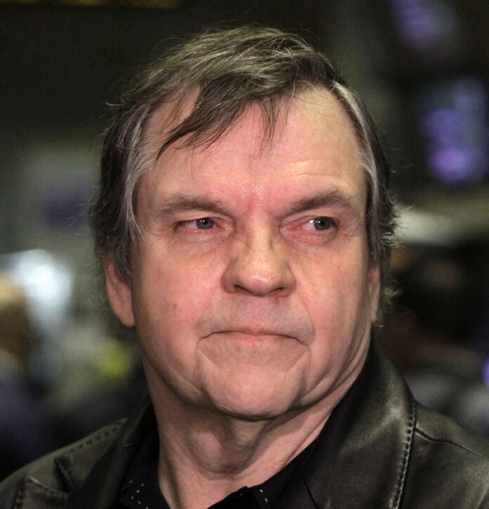 Rock singer Meat Loaf in 2010 on the floor of the New York Stock Exchange before ringing the opening bell. Photo: Richard Drew / Associated Press