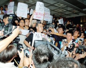 An anti-coup protest on Sept. 22, 2006, at Siam Paragon in Bangkok.