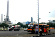 How to Find the Victory Monument Vans (Now That They’re Gone)