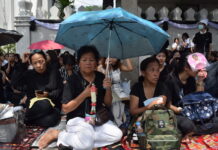 Morning of Mourning (Photos)