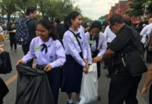 Volunteers Give Boost to Others in Time of Grief (Photos)
