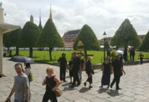 Grand Palace Re-Opens For Tourists