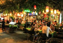 Huanying! Tourists From China and 18 Nations Get Visa Discount