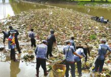 Bangkok Wakes to Less Loy Krathong Mess Than Usual