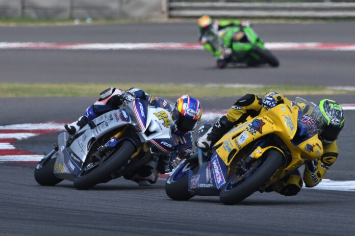 Bikers compete in Asia Road Racing Championship 2016 Round 5 in Oct. Photo: Asia Road Racing Championship / Facebook