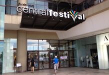 Frenchman Jumps to Death at Central Festival Pattaya