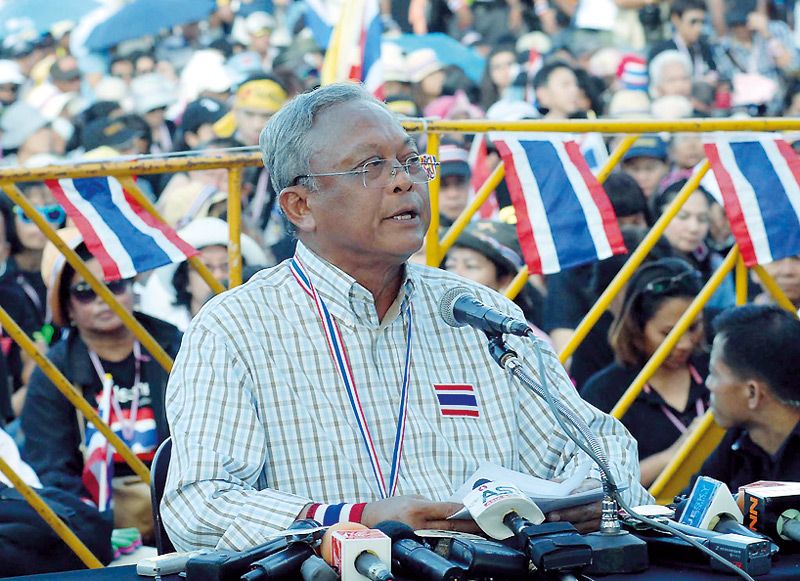 Suthep Thaugsuban speaks at an anti-government protest on Jan. 6, 2014, in Bangkok