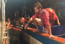 Tourists Leap into Sea to Escape Flaming Diving Boat