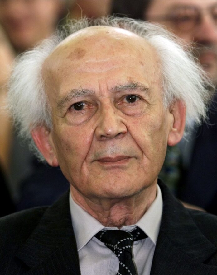 Polish sociologist Zygmunt Bauman, attends a ceremony in 1998 in Frankfurt, Germany. Photo: Heribert Proepper / Associated Press
