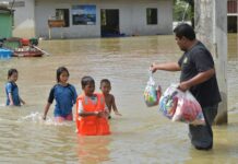 Extensive Damage as Southern Flood Crisis Enters Week 4