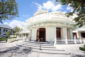 The exterior of the Queen Sirikit Museum of Textiles. Photo: Queen Sirikit Museum of Textiles / Facebook 