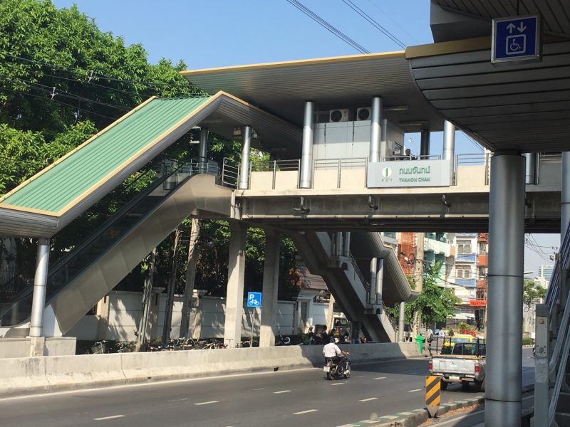 Elevated walkway into BRT Thanon Chan on Tuesday morning.