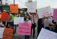 Inside Wat Dhammakaya, Defenders Say Morale and Mistrust Run High