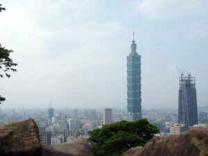 A popular view of the iconic Taiwan 101 building from Elephant Mountain. 