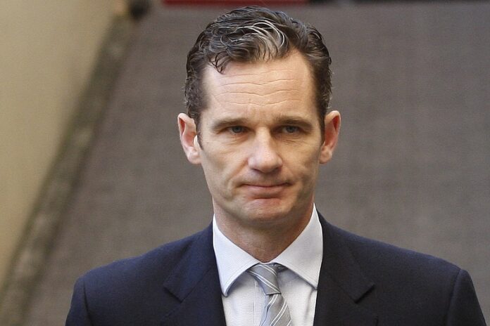 Inaki Urdangarin, the Duke of Palma and the husband of Spain's Princess Cristina arrives at the courthouse during a corruption trial in 2012 in Palma de Mallorca, Spain. Photo: Manu Mielniezuk / Associated Press