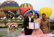 Love Blooms Across Thailand for 2017 Valentine’s Day (Photos)