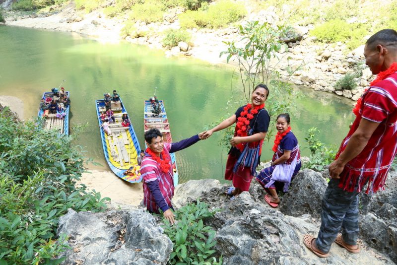 Officials in Tak organize a wedding in tradition of local hill tribes on a bank of Moei River. 