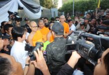 Live Updates From Wat Dhammakhaya Raid