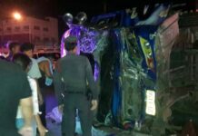 Lopburi Driver Speeds Bus Into Truck, Dies
