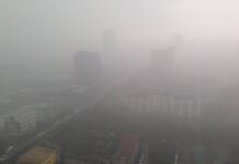 Summer Rain Catches Bangkokians By Surprise