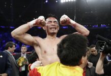 Srisaket Retains WBC Super Flyweight Belt With Points Win Srisaket Sor Rungvisai, of Thailand, celebrates after a super flyweight championship boxing match against Roman Gonzalez, of Nicaragua, last year in New York. Photo: Frank Franklin II / Associated Press