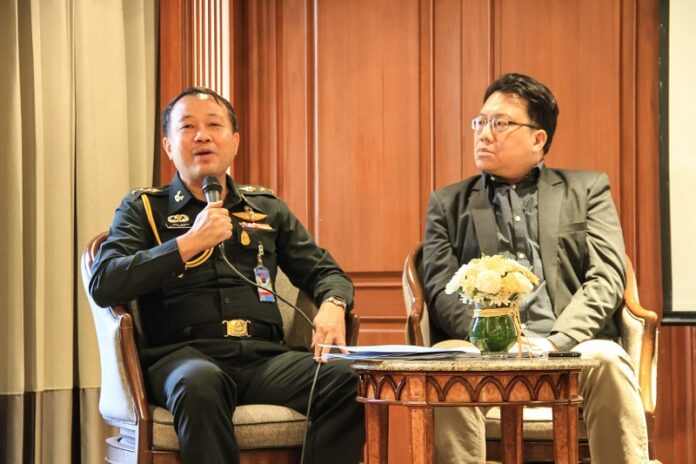 Col. Somphol Palathai (left) and Sirote Klampaiboon on Wednesday