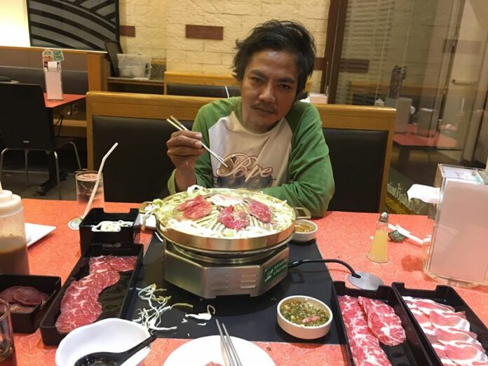Image purportedly of a woman’s Sunday night dinner with her GrabBike driver exploded across the Thai net.