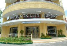 Largest Public Library in Bangkok Opens (Photos)